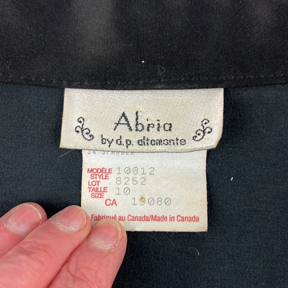 Vintage Abria black satin belted blazer - Picture 4 of 13